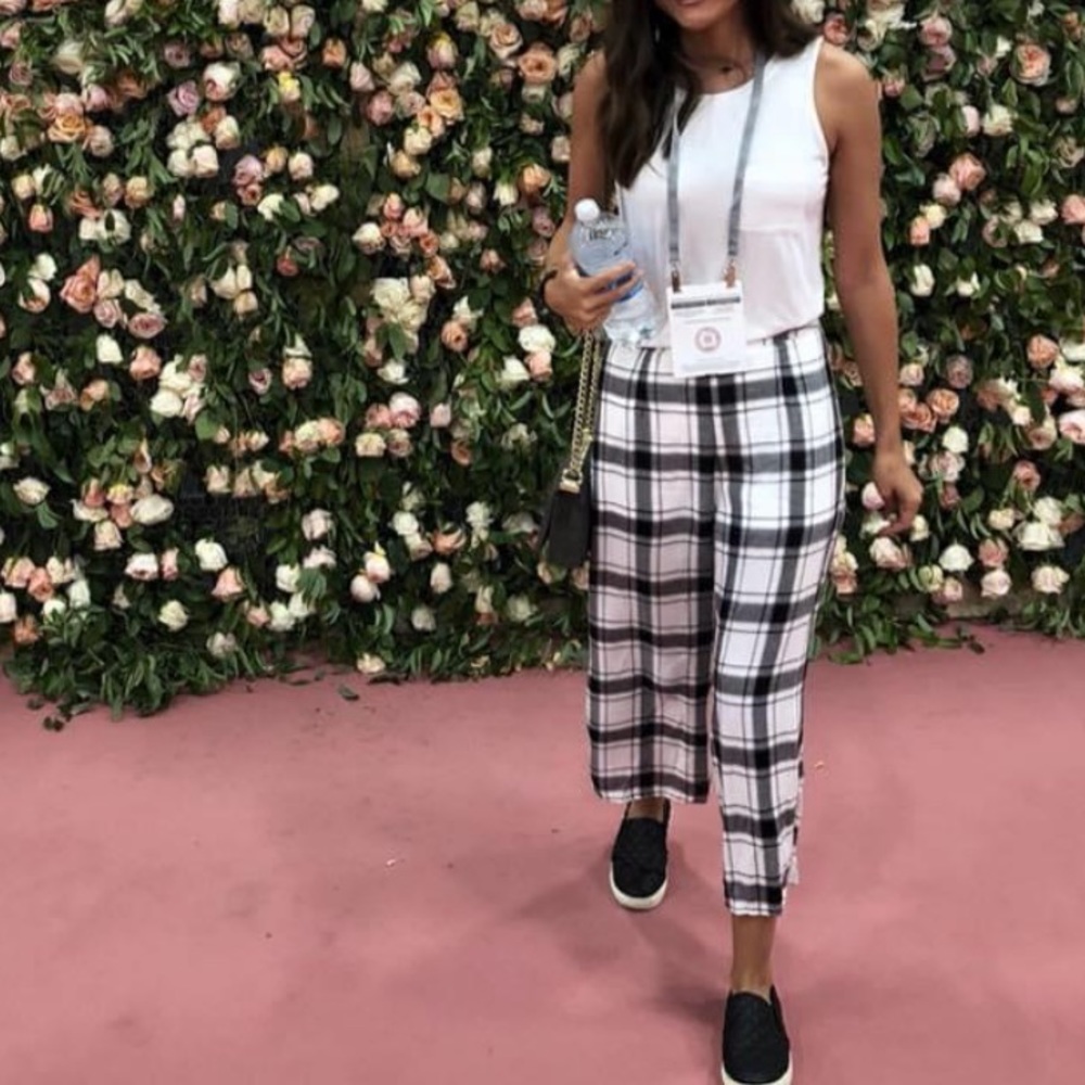 Plaid Cropped Pants